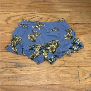 Super cute vacation shorts